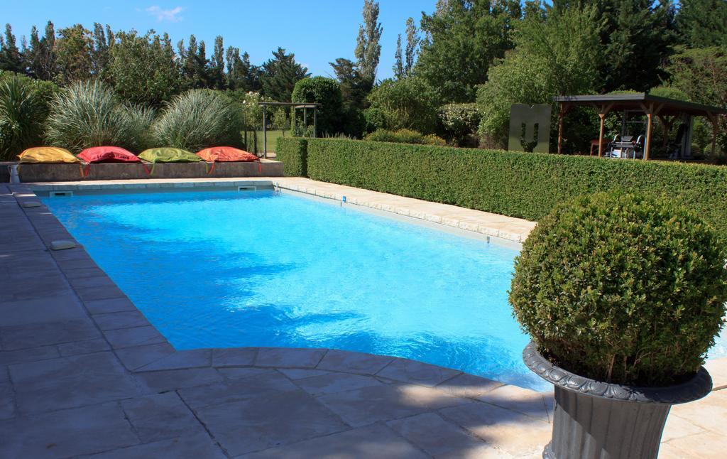 Gite Des Carmes And Spa Le Thor Exterior photo